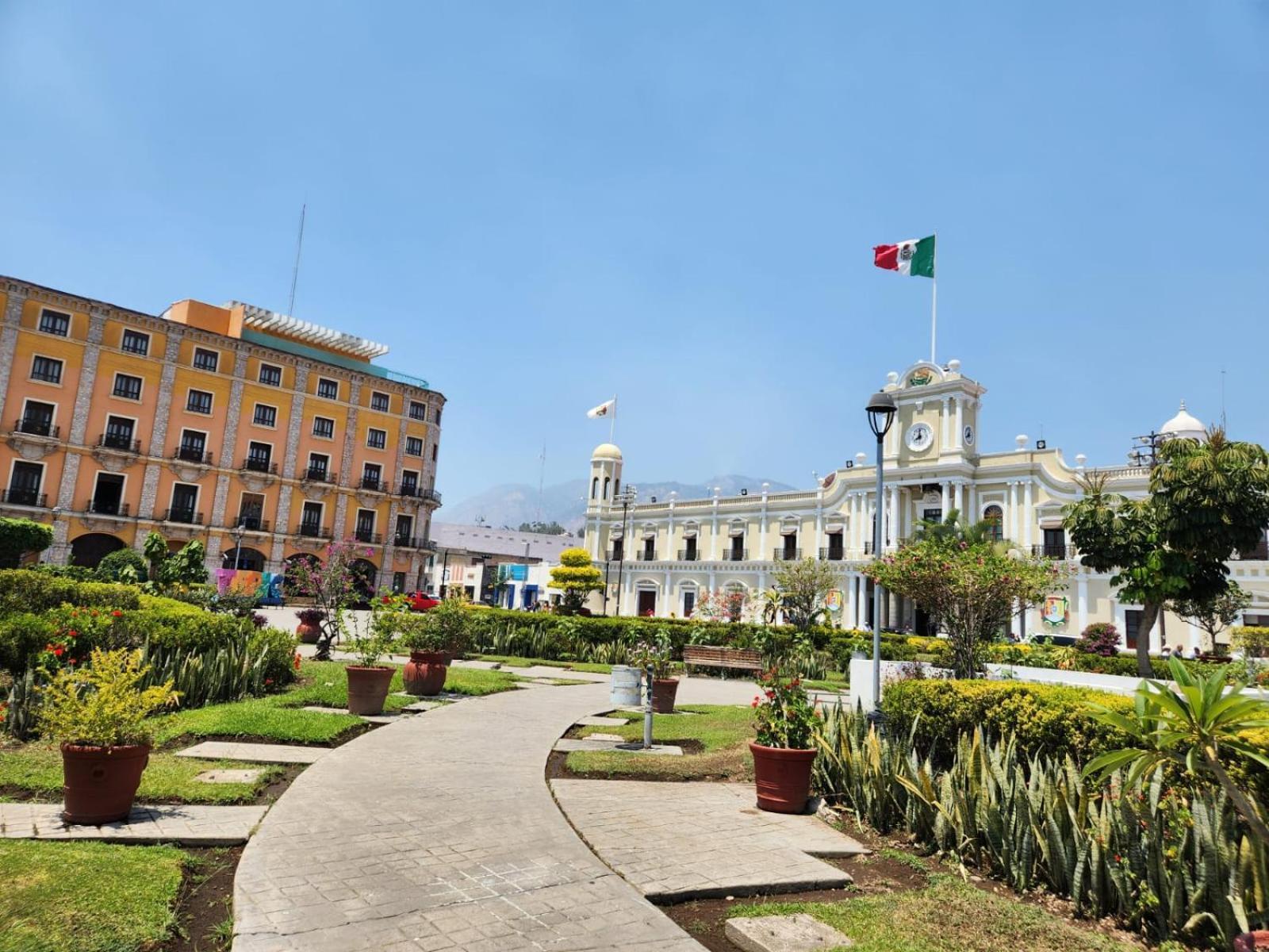 Hotel El Mexicano Tepic Centro Esterno foto